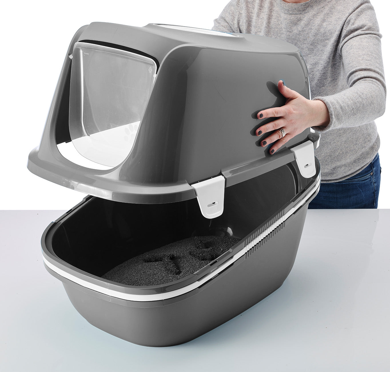 Lux | Hooded litter box with carbon filter for odour control